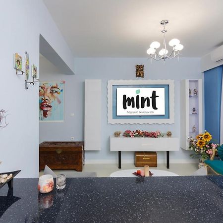 Wonderful Renovated Apartment With Private Patio 雅典 外观 照片
