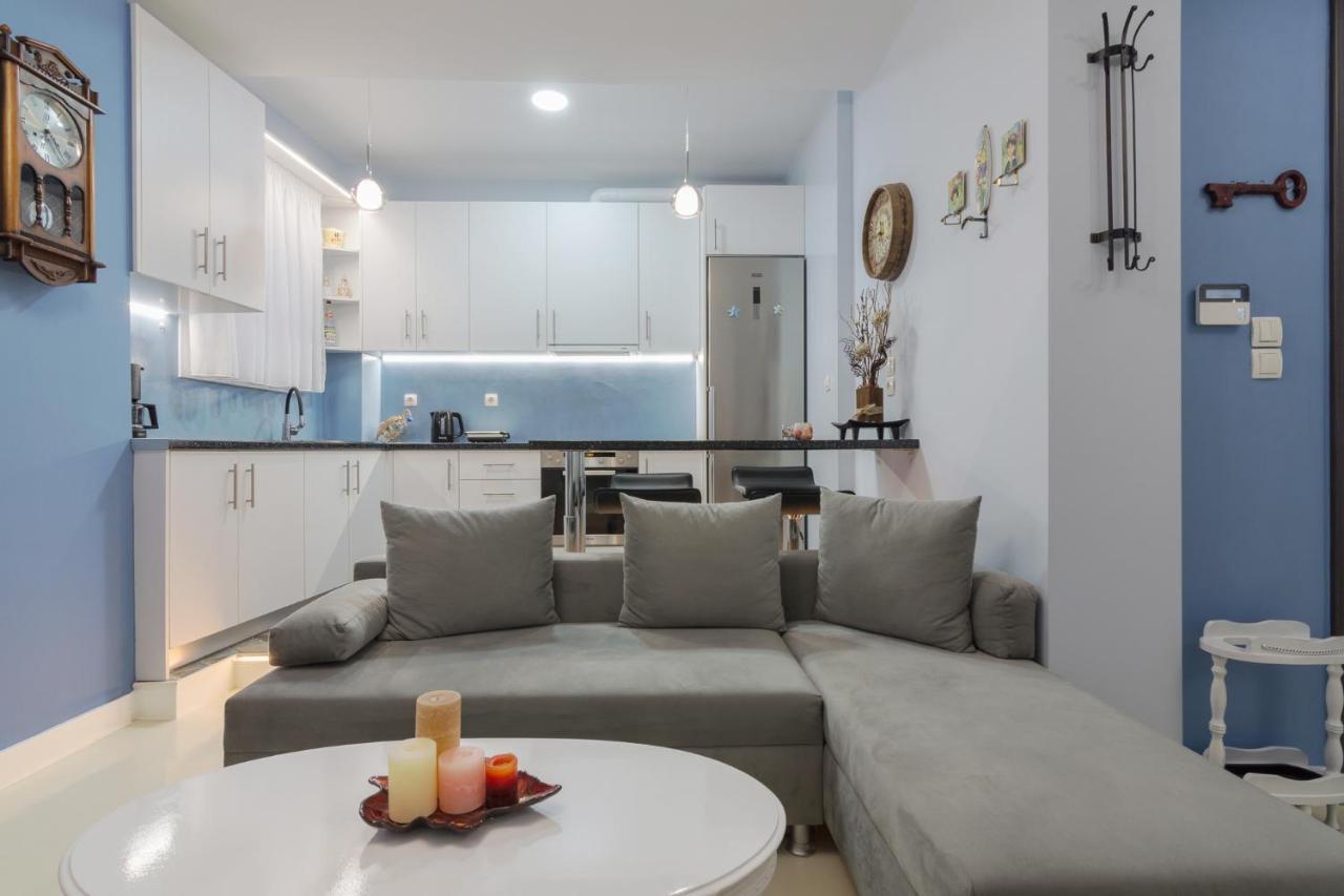 Wonderful Renovated Apartment With Private Patio 雅典 外观 照片