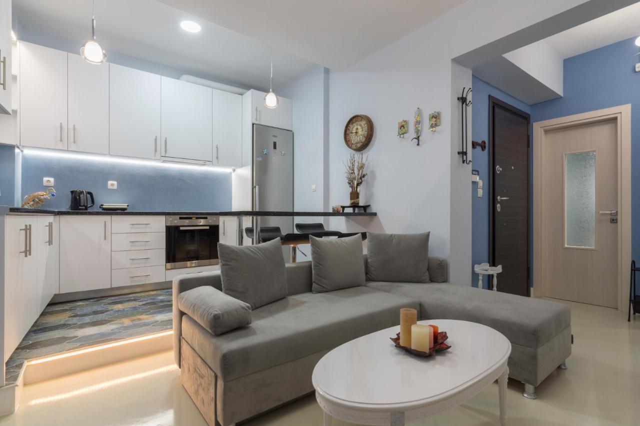 Wonderful Renovated Apartment With Private Patio 雅典 外观 照片